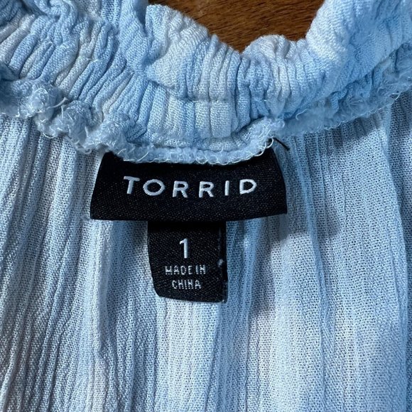 Torrid Crop Top 1X Blue White Off Shoulder V-Neck Tie Dye Gauze Lightweight - Picture 7 of 9